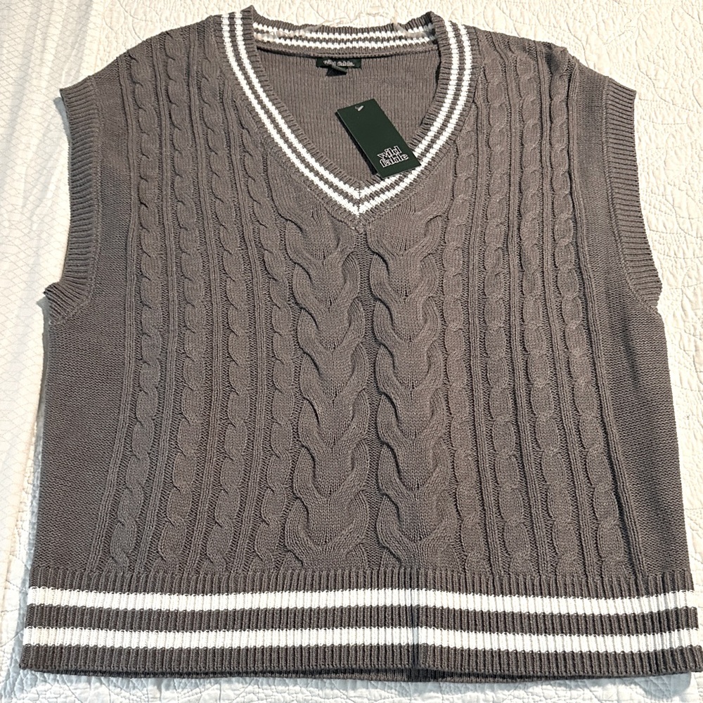 NWT Wild Fable Sweater Vest